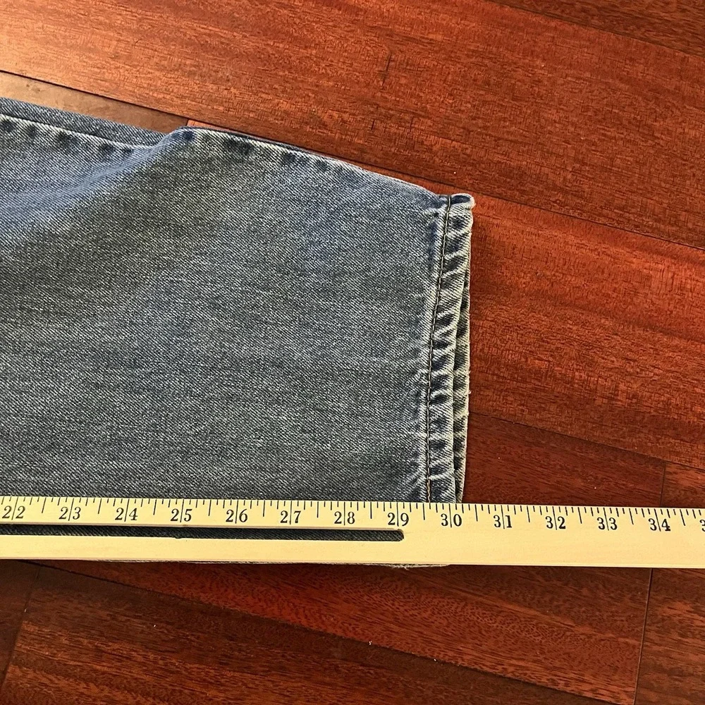 Vintage Levis 550 Jeans Mens 34x32 Blue Relaxed Fit Denim Light Wash Y2K READ *